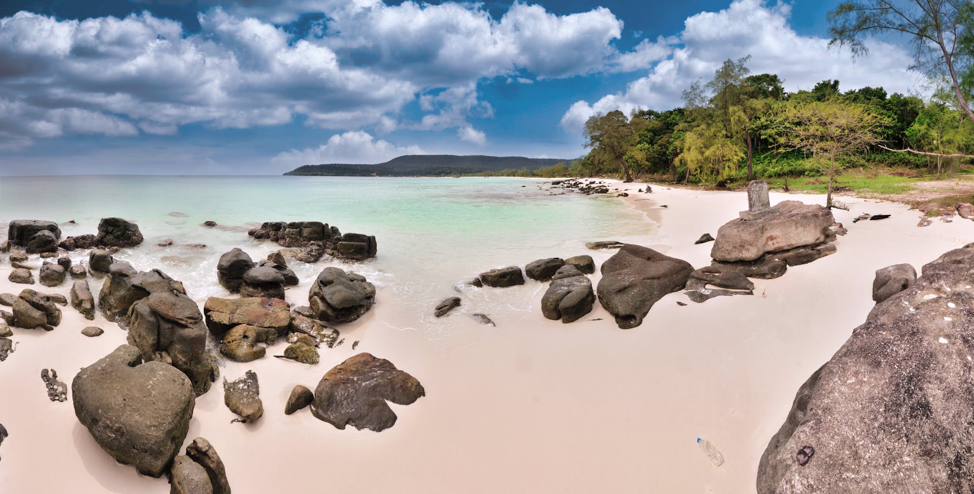 Begin your safe travel day with Koh Rong’s tranquil ambiance